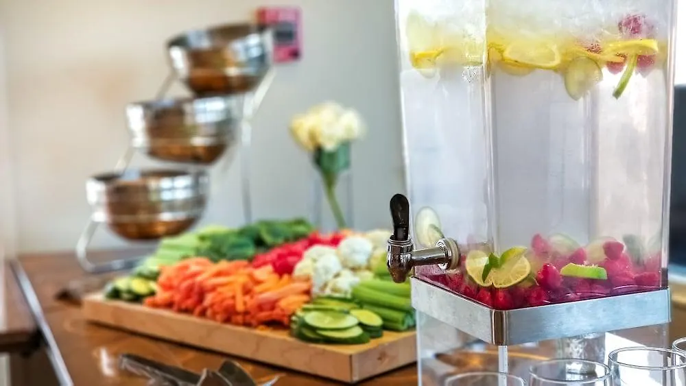 Hotel Embassy Suites By Hilton Tampa Airport Westshore