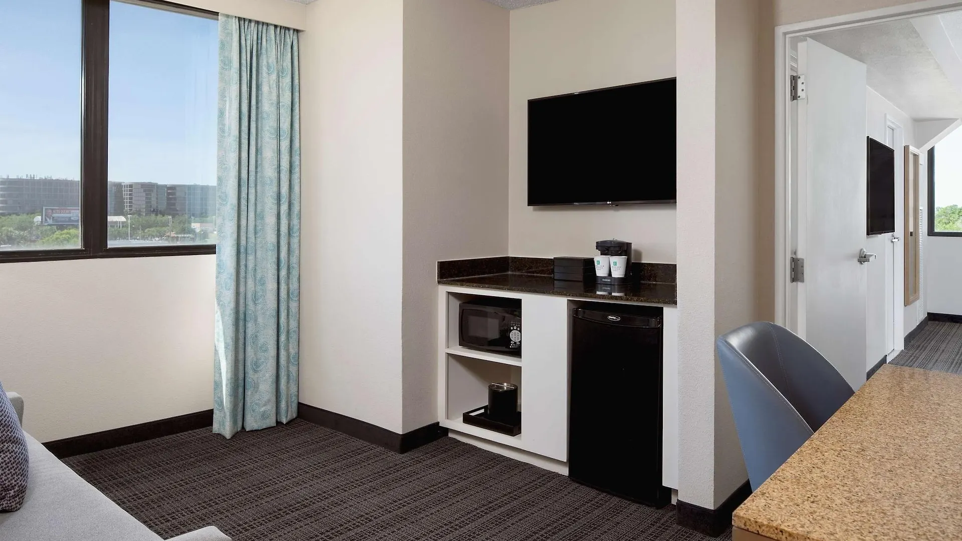 Hotel Embassy Suites By Hilton Tampa Airport Westshore
