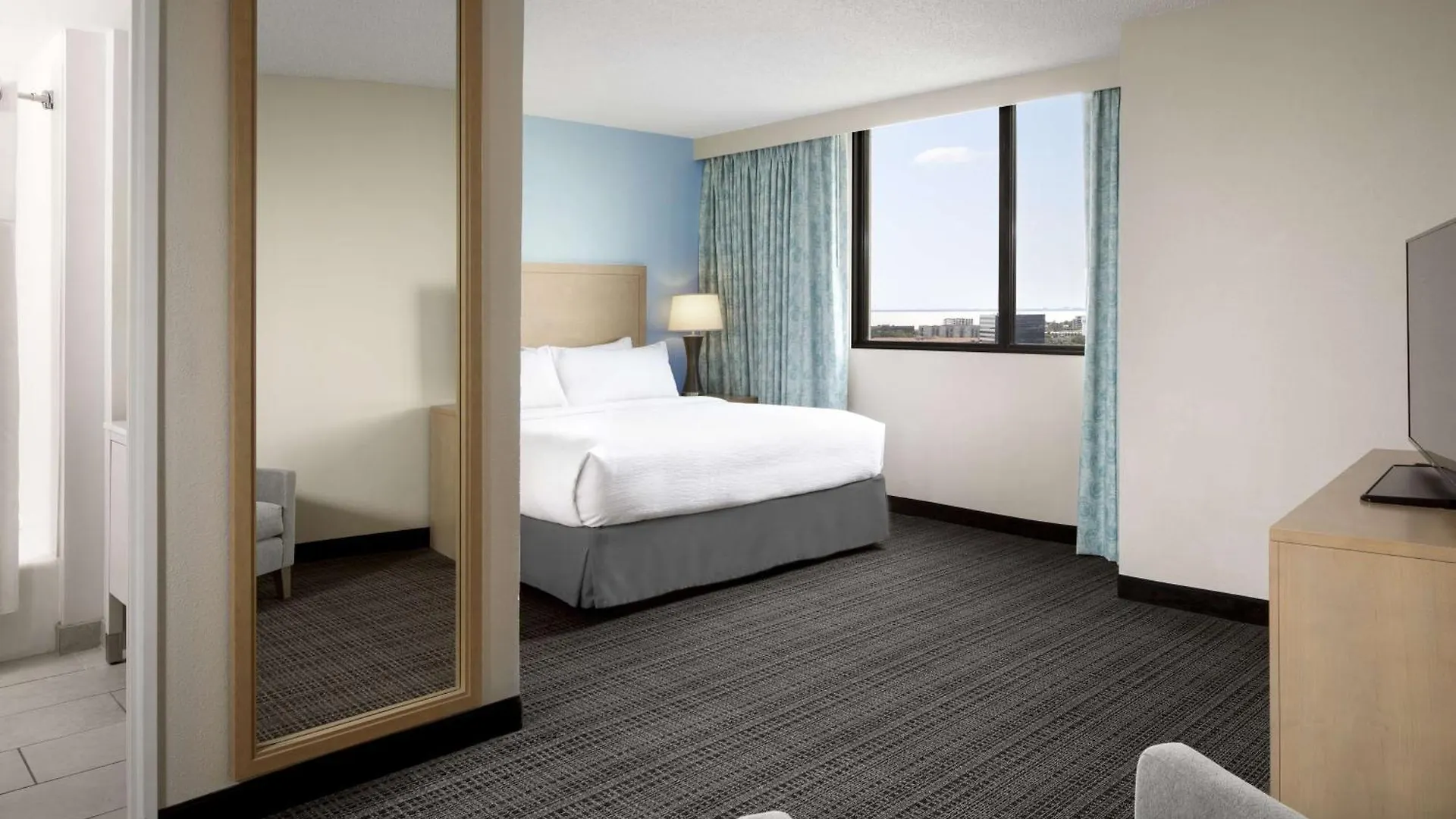 Hotel Embassy Suites By Hilton Tampa Airport Westshore
