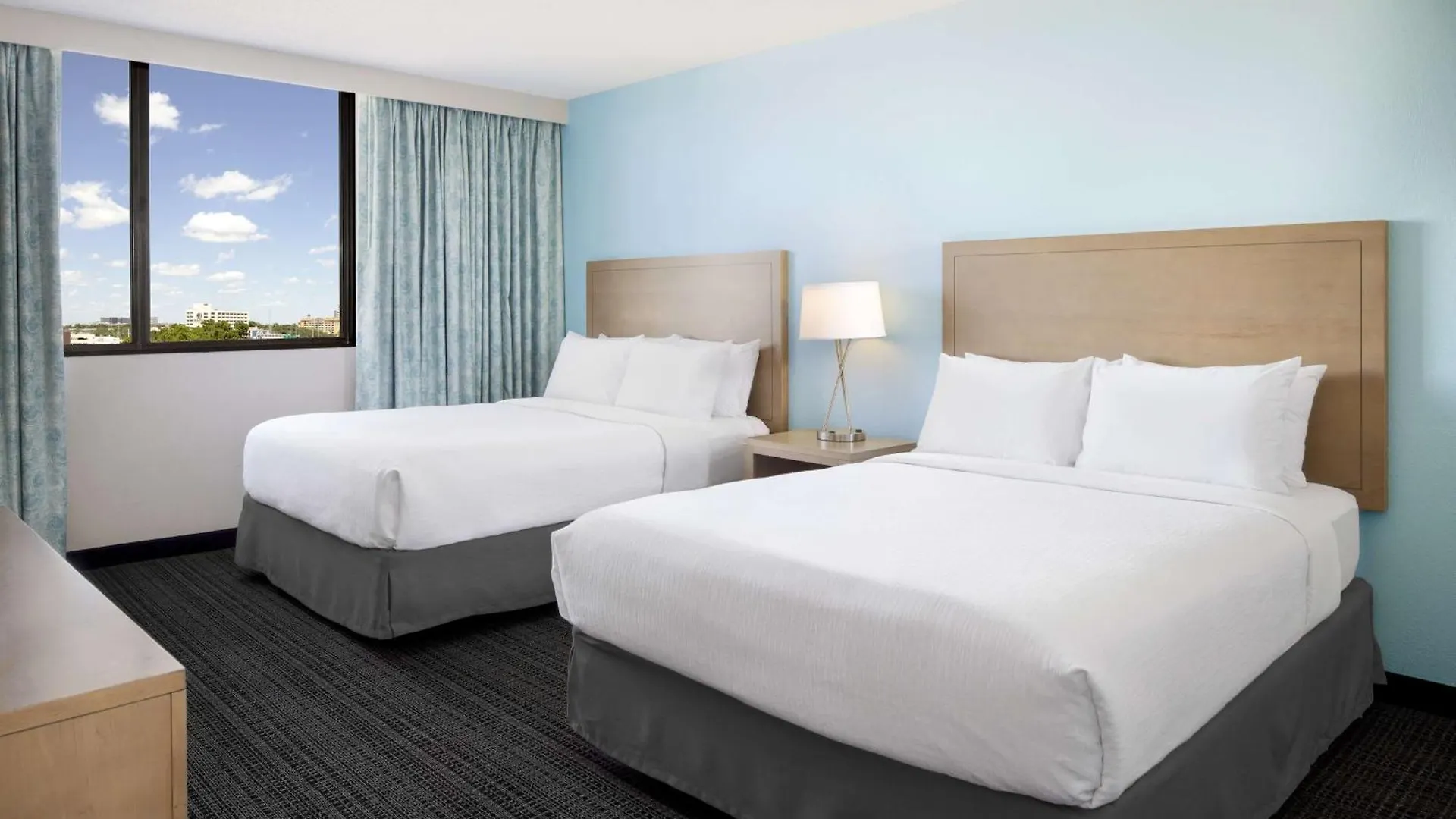 Hotel Embassy Suites By Hilton Tampa Airport Westshore
